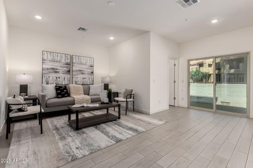 8255 N 22nd Dr, Phoenix, AZ, 85021-7887 | Card Image