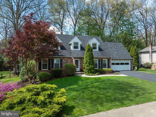 424 Canterbury Drive, State College, PA, 16803 | Card Image