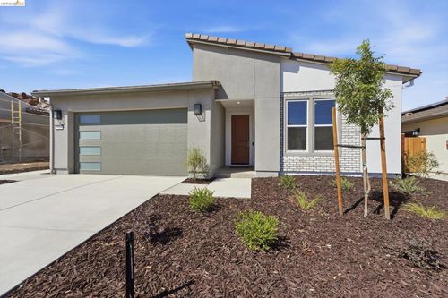 3205 Congressional Way, Hollister, CA, 95023-9590 | Card Image