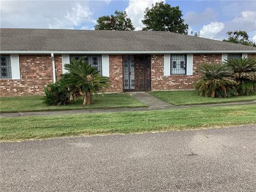 9201 Van Buren Street, Kenner, LA, 70062 | Card Image