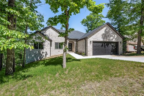 14 Sheffield Dr, Bella Vista, AR, 72714-2105 | Card Image