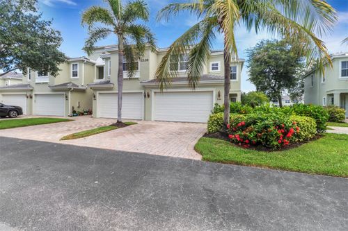 apt-104-1330 Mariposa Cir, NAPLES, FL, 34105-7242 | Card Image