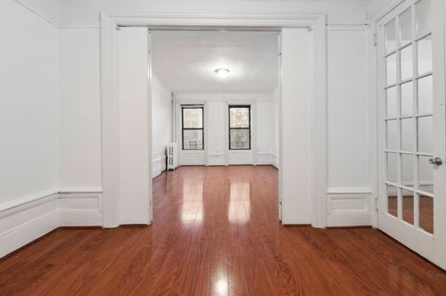 4a-243 W 98th St, New York, NY, 10025-5566 | Card Image