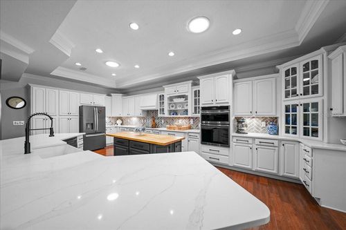 2323 Se 18th Cir, OCALA, FL, 34471-8238 | Card Image