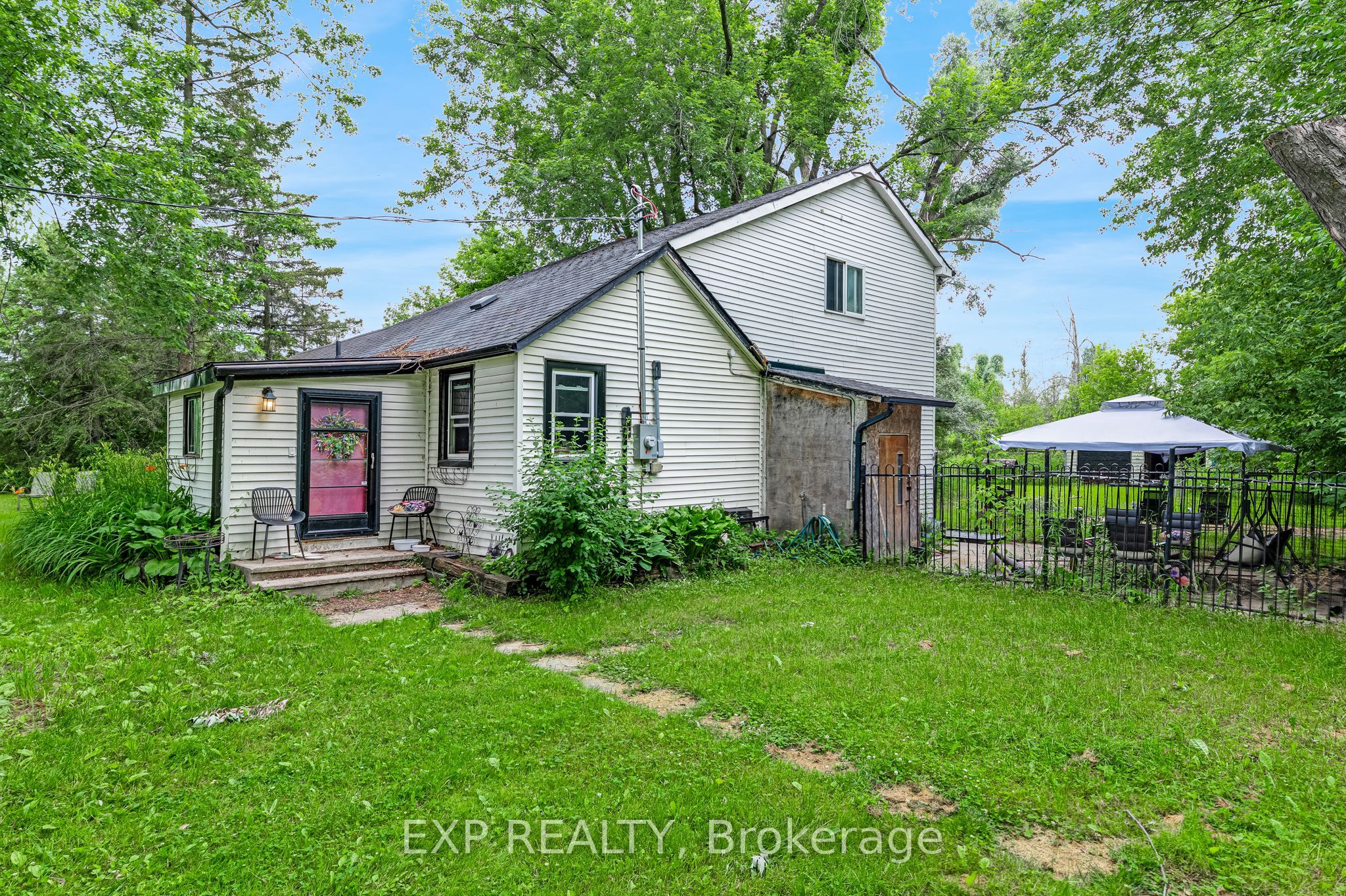 Residential in Brock 4