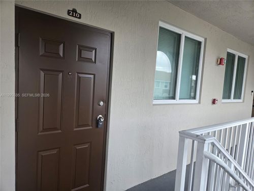 unit-208-2903 Se 17th Ave, Homestead, FL, 33035-2472 | Card Image