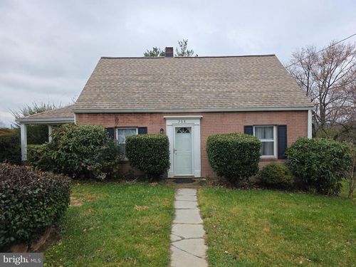 368 W 9th St, FRONT ROYAL, VA, 22630-2802 | Card Image