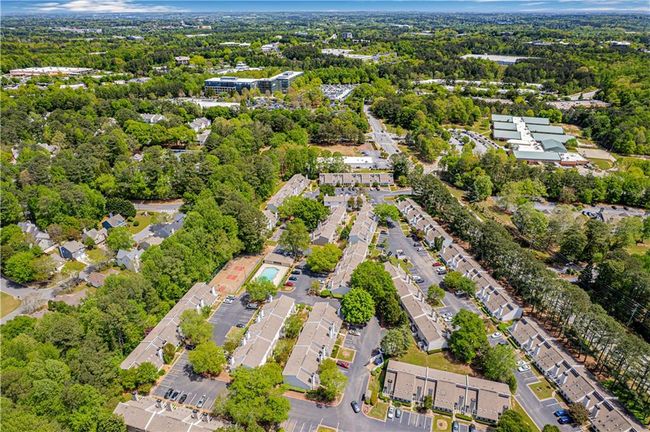 1707 Cotton Patch Ln, Condo with 3 bedrooms, 2 bathrooms and 2 parking in Alpharetta GA | Image 30