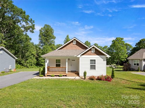 87 Markley Dr, Flat Rock, NC, 28731-9554 | Card Image