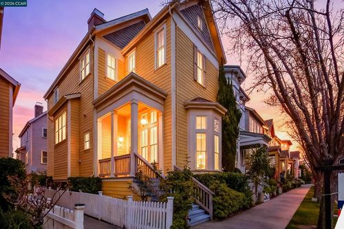 2069 Lewis St, Hercules, CA, 94547-5439 | Card Image