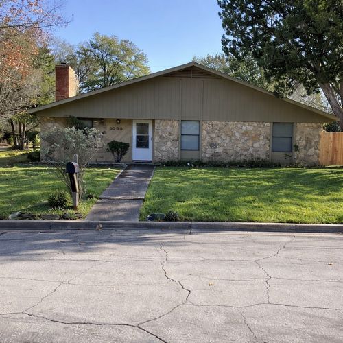 3000 Maple Hill Cir, Waco, TX, 76708-1557 | Card Image