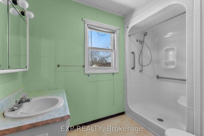 1132 Spears Rd, House other with 2 bedrooms, 1 bathrooms and 3 parking in Fort Erie ON | Image 14