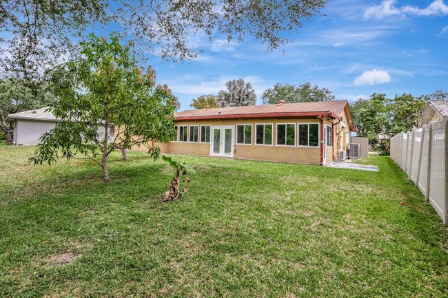 2211 Nw 41 St Ter, House other with 3 bedrooms, 2 bathrooms and null parking in Coconut Creek FL | Image 39
