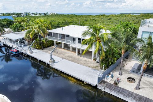 9 N Blackwater Ln, Key Largo, FL, 33037-2973 | Card Image
