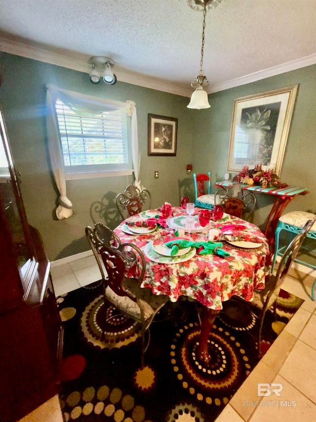 Dining Area | Image 24