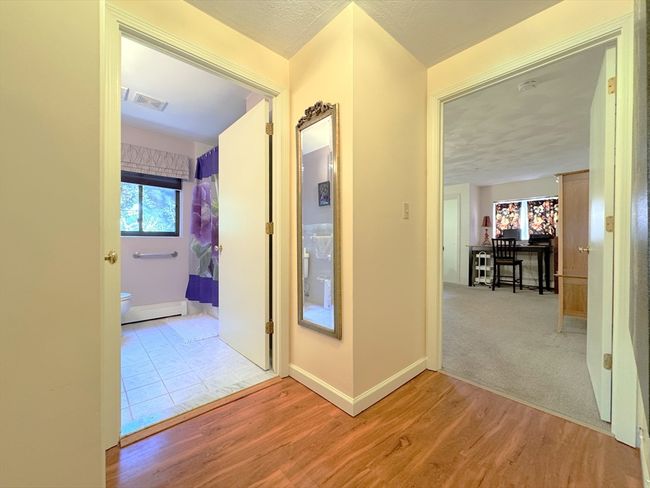APT-1 - 19 Fuller Rd, Condo with 2 bedrooms, 1 bathrooms and null parking in Foxboro MA | Image 8