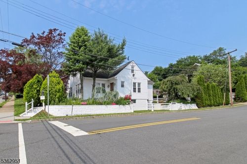 105 Penn Ave, Dover, NJ, 07801-5323 | Card Image