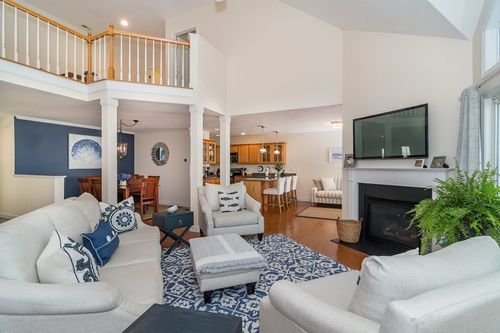 130-12 Turnberry Rd, Bourne, MA, 02532-8318 | Card Image