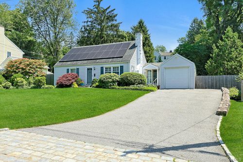 37 Hollow Oak Rd, Chappaqua, NY, 10514-3529 | Card Image