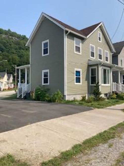 19 Washington Ave, Port Jervis, NY, 12771-1008 | Card Image