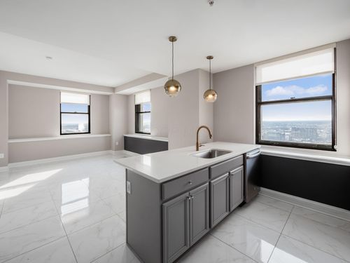 2002-50 W Broad St, Columbus, OH, 43215-3301 | Card Image