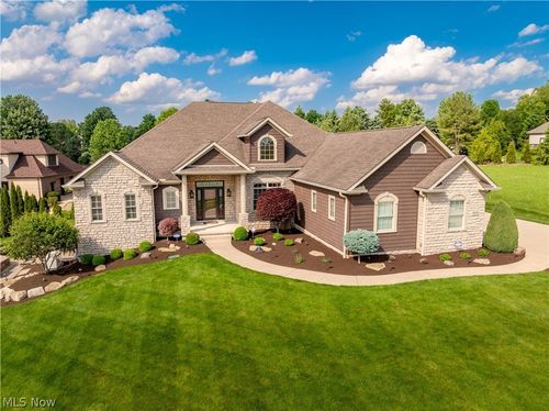 8591 Harlequin Cir Nw, Massillon, OH, 44646-9591 | Card Image