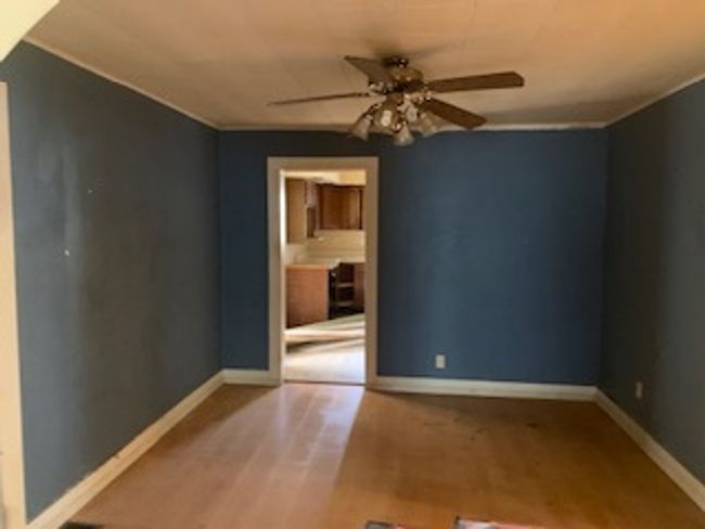 112 W Franklin St, House other with 3 bedrooms, 2 bathrooms and 2 parking in Mc Lean IL | Image 5
