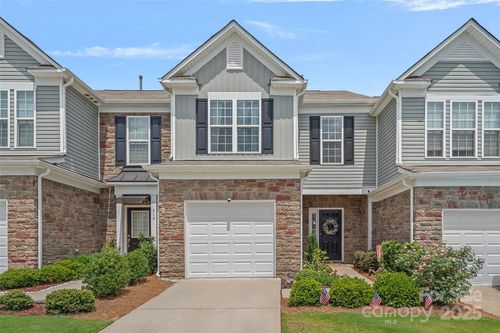 816 Canoe Song Rd, Fort Mill, SC, 29708-5518 | Card Image