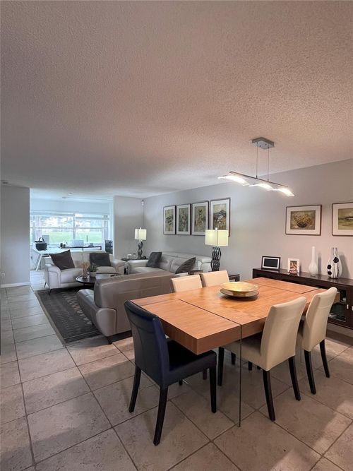 108-9741 Sunrise Lakes Blvd, Sunrise, FL, 33322 | Card Image