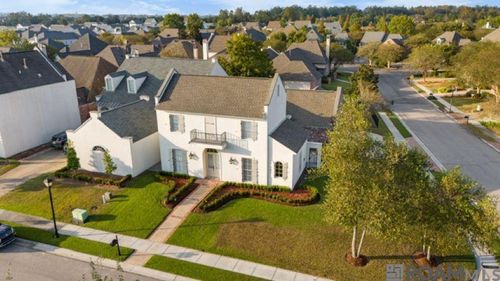 2904 Rue Dauphine, Baton Rouge, LA, 70810-0389 | Card Image