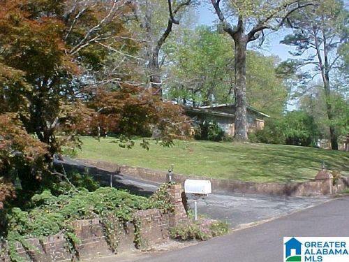 1824 Poplar Dr, Gardendale, AL, 35071-2274 | Card Image