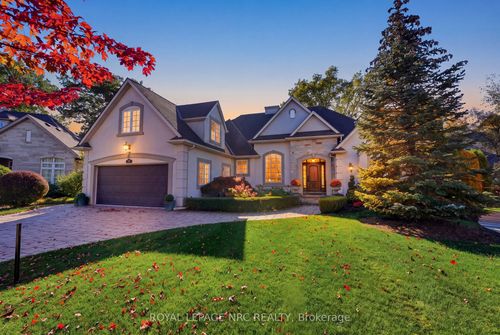 15 Bay Berry Lane, Niagara on the Lake, ON, L0S1J0 | Card Image