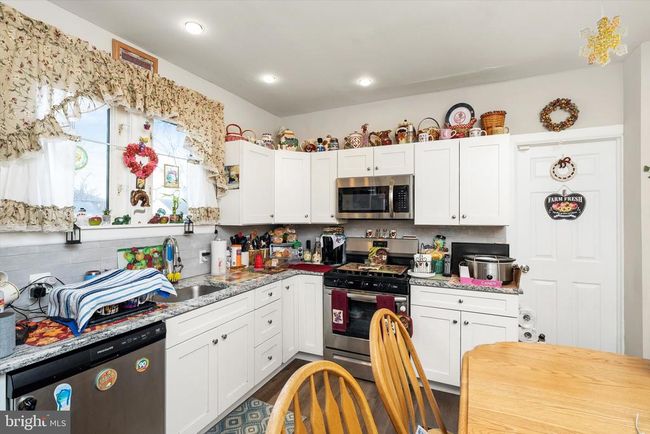 1011 W 4 Th St, Home with 3 bedrooms, 1 bathrooms and null parking in Florence NJ | Image 9