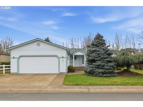 141 Village Dr, Cottage Grove, OR, 97424-9544 | Card Image