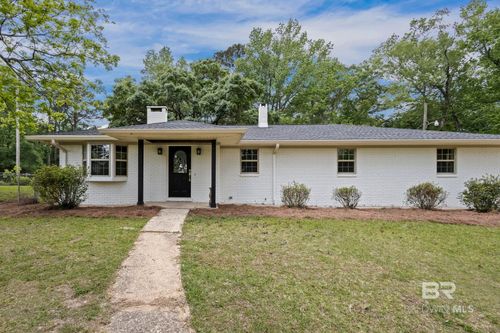 211 N Dobson Ave, Bay Minette, AL, 36507-3163 | Card Image