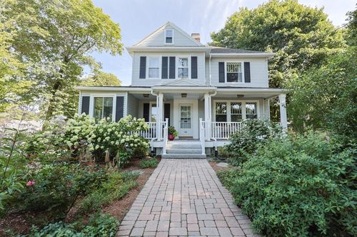 100 Prescott St, Reading, MA, 01867-3439 | Card Image