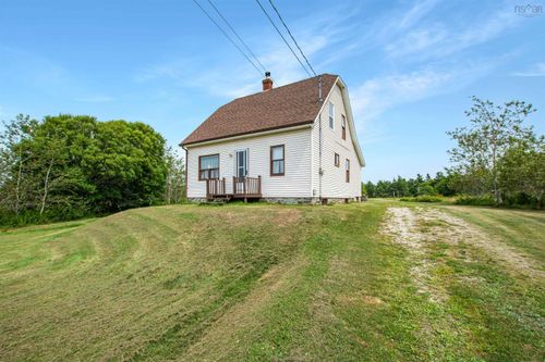 4704 Highway 1, Salmon River, NS, B5A5B2 | Card Image