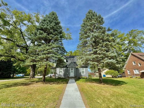 2357 Silver Circle, Waterford Twp, MI, 48328 | Card Image