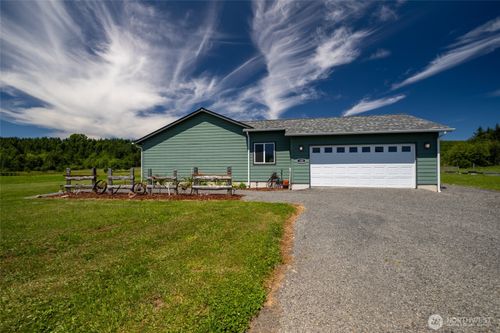 125 Apple Tree Ln, Onalaska, WA, 98570-8001 | Card Image