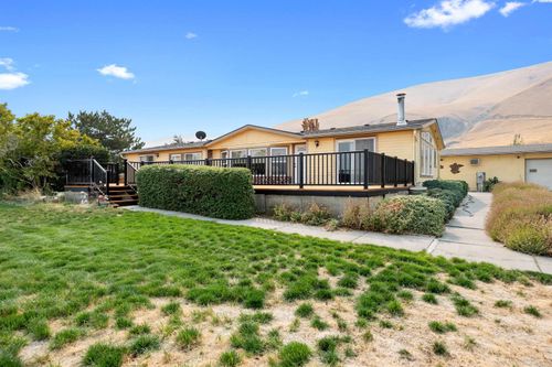 12811 W Yakitat Pl, Benton City, WA, 99320-9561 | Card Image