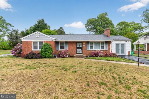 3804 Hemlock Pl, TEMPLE HILLS, MD, 20748-4820 | Card Image