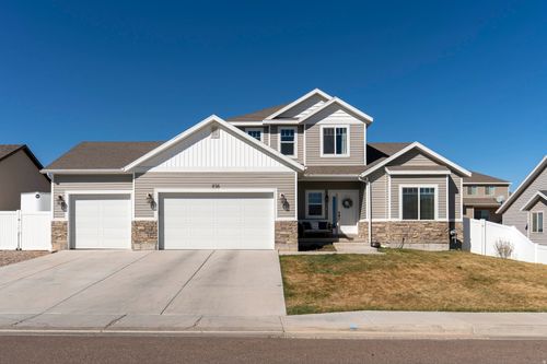 836 S 250 W, Vernal, UT, 84078-3805 | Card Image