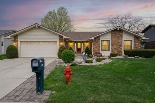 7310 Parklane Dr, Clay, MI, 48001-4224 | Card Image