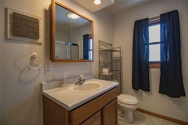 303 W Broadway St, House other with 3 bedrooms, 3 bathrooms and null parking in Stanwood IA | Image 12