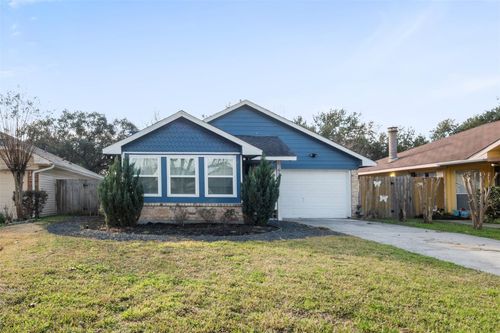 9327 Golden Sunshine Dr, Houston, TX, 77064-4535 | Card Image