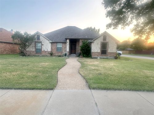 1105 Shadybrook Ln, Seagoville, TX, 75159-1295 | Card Image