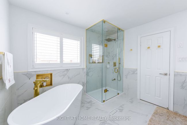 41 Darren Rd, House other with 6 bedrooms, 4 bathrooms and 4 parking in Brampton ON | Image 27