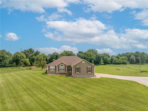 1287 Se State Route 13, Leeton, MO, 64761-8111 | Card Image