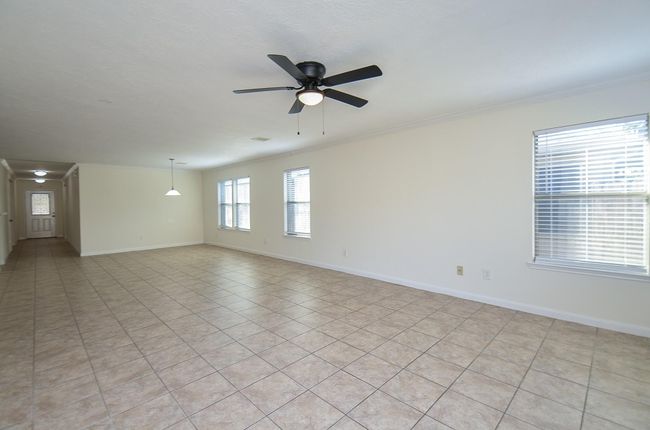15330 Keystone Bend Ln, House other with 3 bedrooms, 2 bathrooms and 2 parking in Cypress TX | Image 6