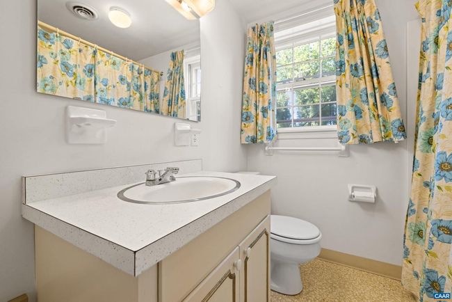 608 Davis Ave, House other with 3 bedrooms, 3 bathrooms and null parking in CHARLOTTESVILLE VA | Image 42